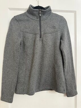 The North Face Women's Crescent 1/4-Zip Pullover